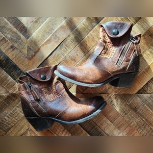 Sonora Isabella ankle boots in Rust Size 7.5B